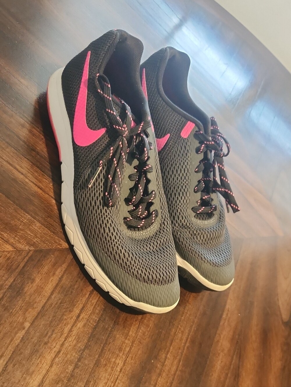 Nike Women's Black and Pink Mesh Running Shoes Flex Experience RN5